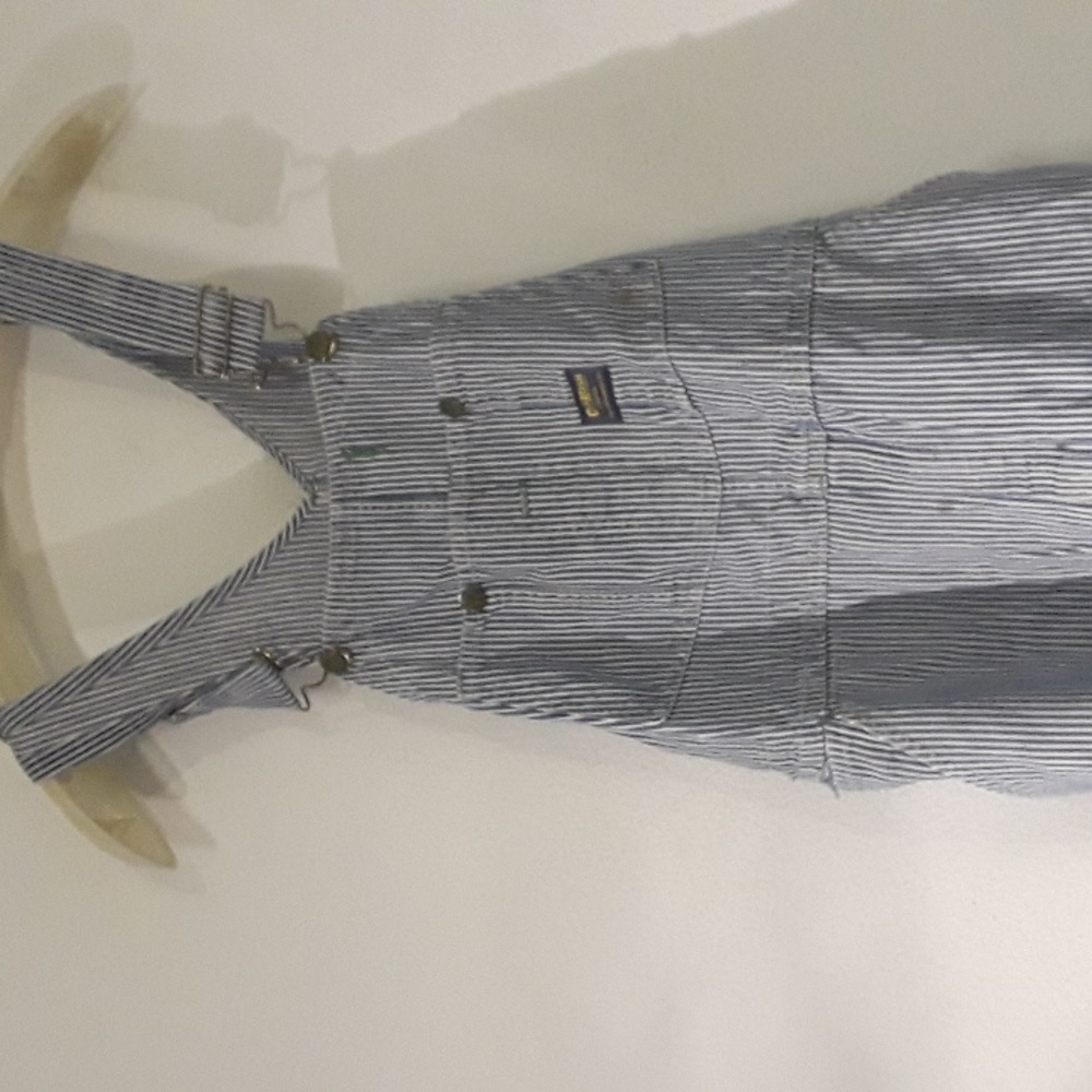C9 -VTG. OSHKOSH B'GOSH RAILROAD BLUE STRIPED RAILROAD UNION MADE SZ. 38 X 32